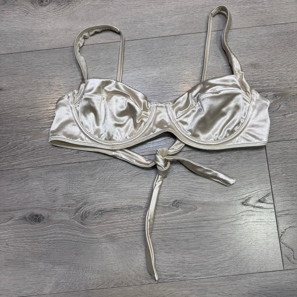 Monday Swimwear Champagne Satin Underwire Bikini Top Wrap Tie Size Medium M